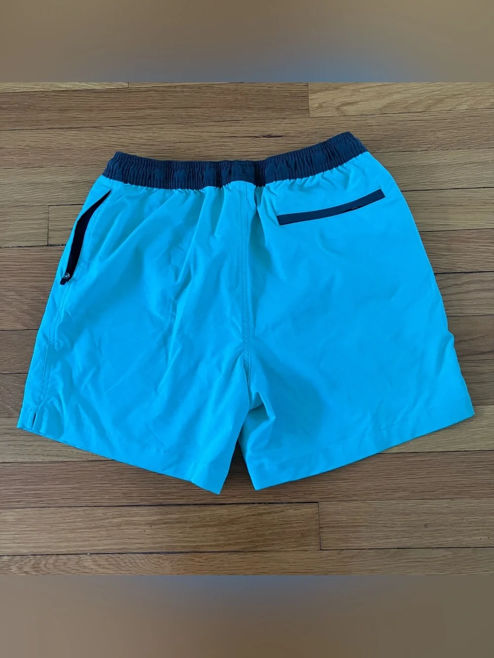 Chubbies Green Beach Vacation Unlined 5.5 Inseam Bathing Suit Swim Trunks Medium